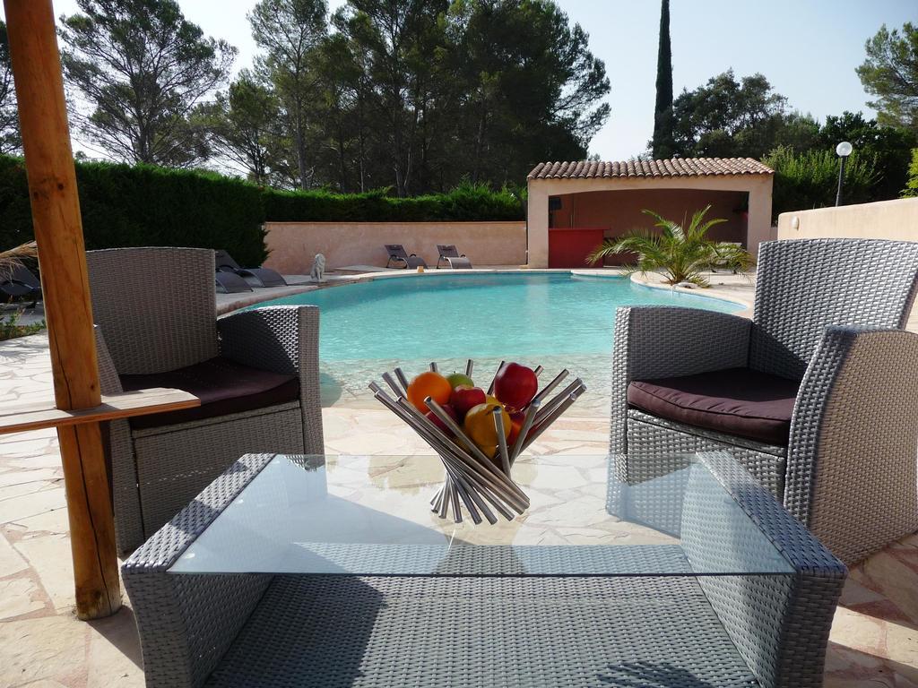 La Bastide Des Selves Bed & Breakfast Draguignan Exterior photo